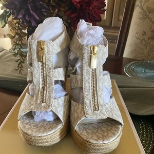 Micheal Kors Damita wedge